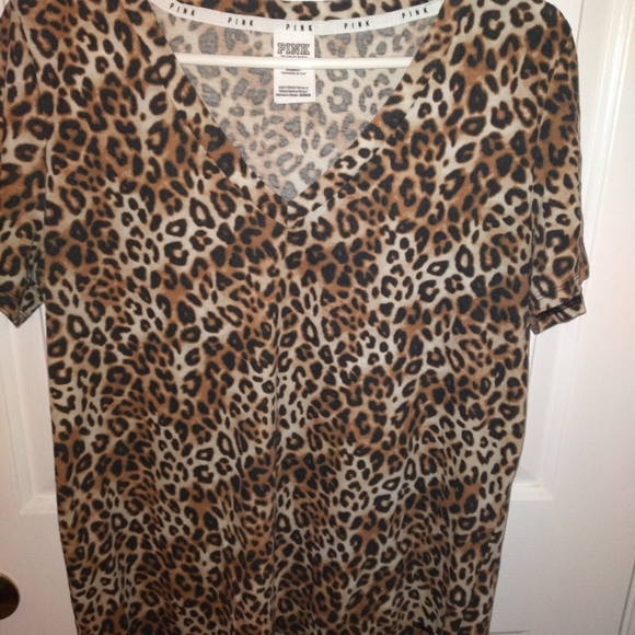 VS Pink leopard print tee shirt - Picture 2 of 5